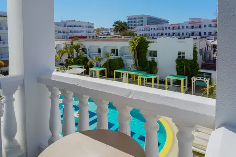 ENDLSS Beach & Discohotel in Cala de Bou, foto 6