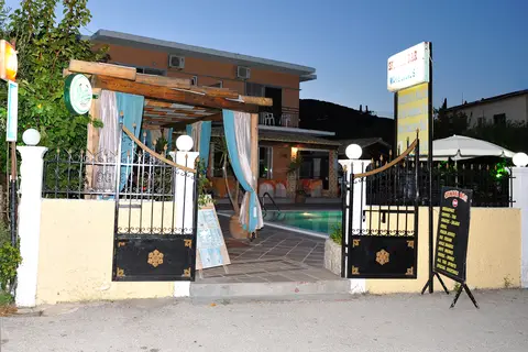 Makis Louvlis Apartments & Studios in Δημοτική Ενότητα Μελιτειέων — foto 28
