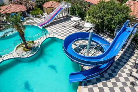 Riverside Garden Resort in Alsancak — foto 28