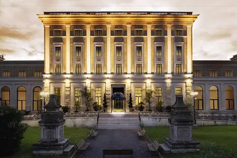 TH Roma - Carpegna Palace Hotel in Rome