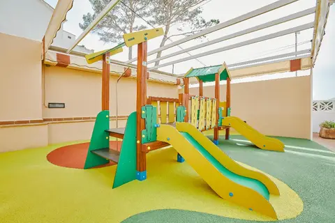 Universal Aparthotel Don Camilo in Sant Elm — foto 26