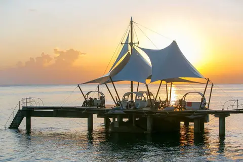 Coco de Mer Hotel & Black Parrot Suites in Anse Bois de Rose — foto 3