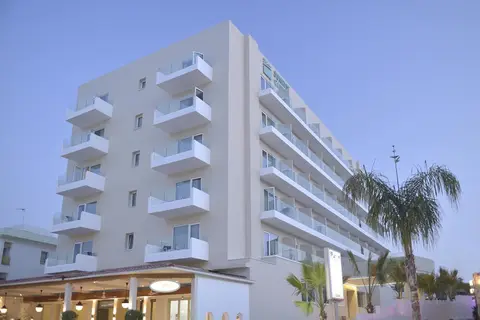 Sunrise Gardens Hotel in Παραλίμνι — foto 7