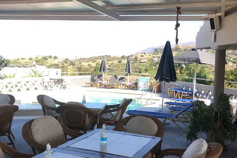 Labyrinth Hotel in Georgioupolis
