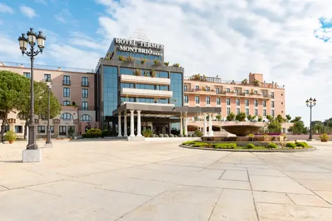 Hotel Termes Montbrio in Montbrió Del Camp — foto 2