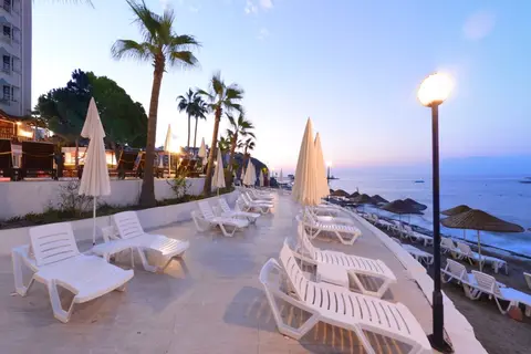 Anitas Beach Hotel in Alaşehir — foto 7
