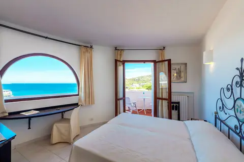 Hotel Punta Est in Baja Sardinia — foto 21