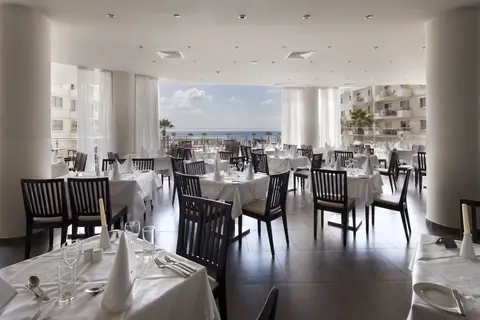 Capital Coast Resort & Spa in Paphos — foto 12