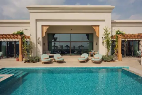 Naama Beach Villas & Spa in Al Aqah - العقة — foto 24