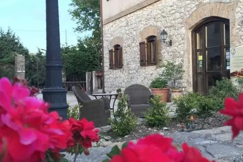 Sant' Agata in Piana degli Albanesi, foto 12