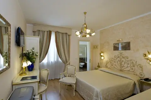 Viktoria Palace in Venetië, foto 20