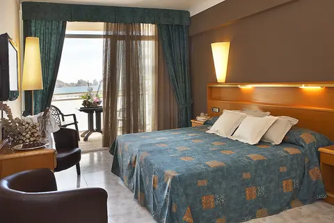 Hotel Panorama in Torroella de Montgrí — foto 25