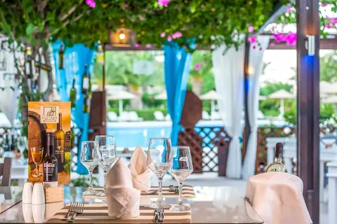 Pegasos Deluxe Beach Hotel in Φαληράκι — foto 8