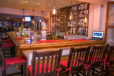 Thalassies Nouveau in Λιμενάρια — foto 7