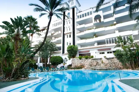 Aparthotel Monarque Sultan in Marbella — foto 2