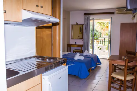 Sunshine Studios & Apartments in Irinis Stalís — foto 21
