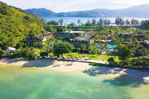 Phuket Marriott Resort & Spa, Merlin Beach in ตำบลป่าตอง