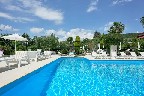 Glavas Inn Hotel in Γερακινή — foto 21