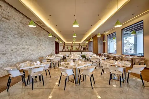 Royalton Negril in Point Village Road — foto 21
