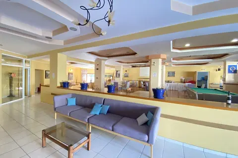 Louvre Hotel in Γουβιά — foto 21