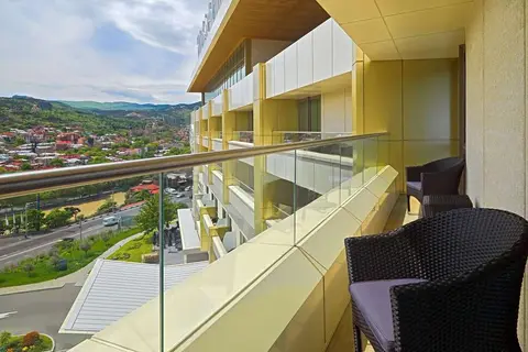 Sheraton Grand Tbilisi Metechi Palace in Tbilisi — foto 20