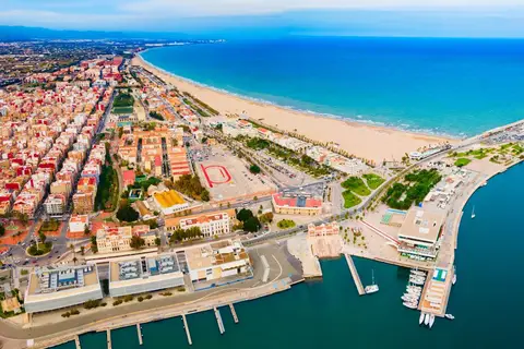 Port Azafata Valencia in Manises — foto 13