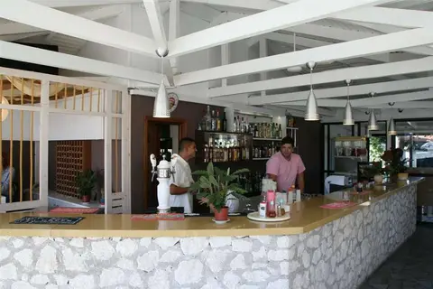 Village Inn Studios & Appartementen in Laganas Municipal Unit, foto 18