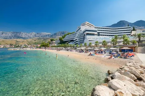 Medora Auri Family Beach Resort in Podgora — foto 17