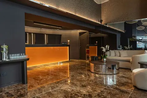 Adia Aluma Athens Curio Collection by Hilton in Athene — foto 16