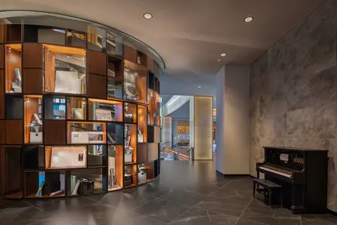 The WB Abu Dhabi, Curio Collection by Hilton in أبو ظبي — foto 11