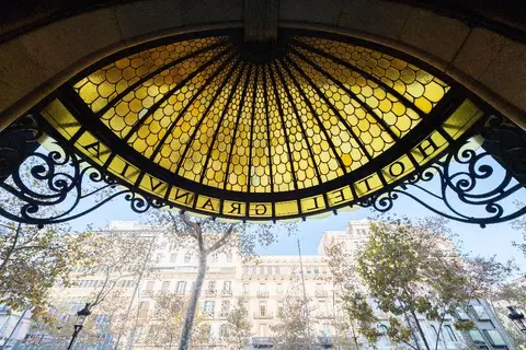 Granvía in l'Hospitalet de Llobregat — foto 11