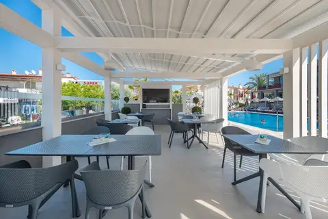 Dionysos Hotel & Suites in Δημοτική Ενότητα Παλλήνης — foto 24