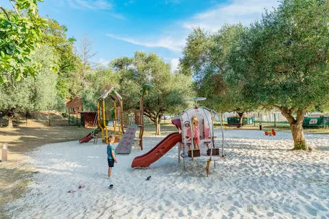 Camping Le Saint Louis in Pégomas — foto 20