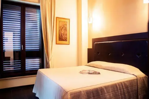 Oxford Hotel in Tirana — foto 8