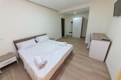Esal Hotel in Durres — foto 5
