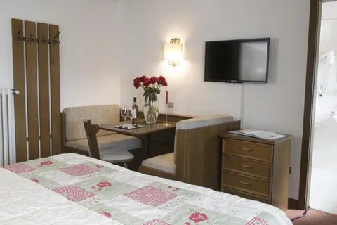 Sporthotel Enrosadira in Campitello di Fassa — foto 10