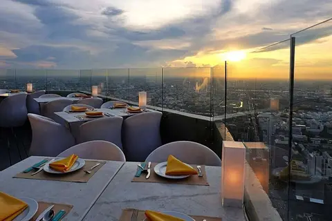 Baiyoke Sky Hotel in Bangkok, foto 8