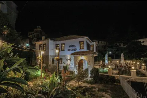 Hotel Kastro in Gjirokastra — foto 20