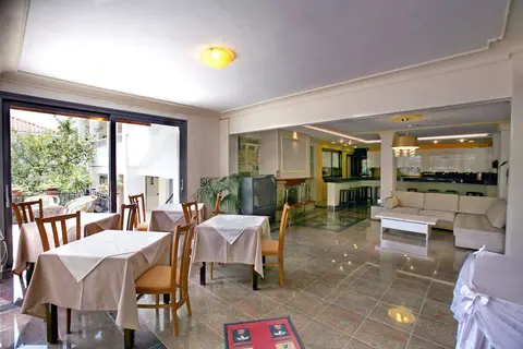 Theofilos Classic in Πέτρα — foto 9