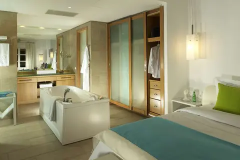 Petasos Beach Resort & Spa in Πλατύς Γιαλός — foto 22