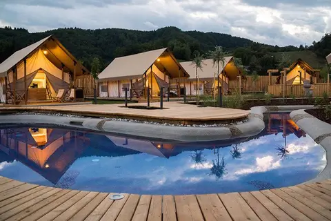Glamping Olimia Adria Village in Podcetrtek