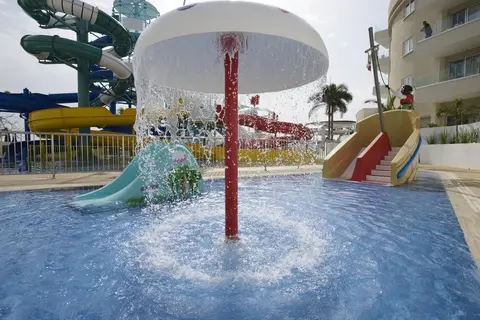 Sunrise Oasis Hotel & Waterpark in Παραλίμνι — foto 20