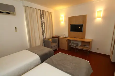 Best Western Hotel Dom Bernardo in Mexilhoeira Grande — foto 14