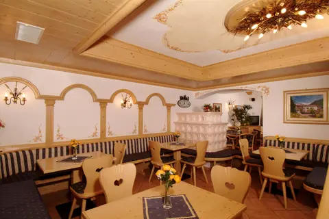 Hotel Fiordaliso in Canazei - Cianacei — foto 6