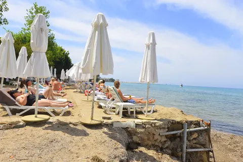 Leda Beach foto 3