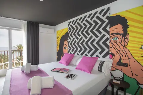 Casual Pop Art Benidorm in Benidorm — foto 23