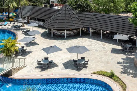 Travellers Beach Club in Mombasa