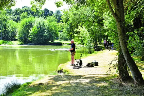Camping Le Domaine De La Brèche in Varennes-sur-Loire — foto 7