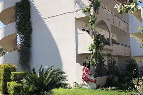 Jimmy's Garden in Faliraki