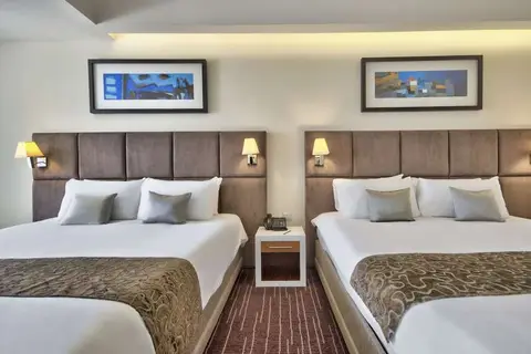 The George Urban Boutique Hotel in San Ġiljan — foto 19